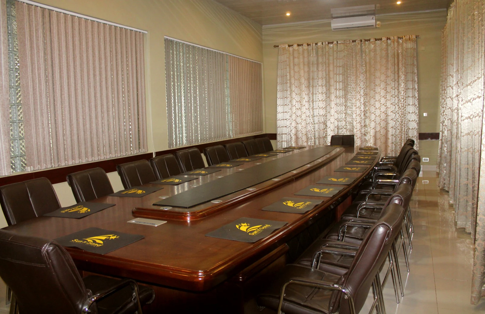 Chambo Board Room